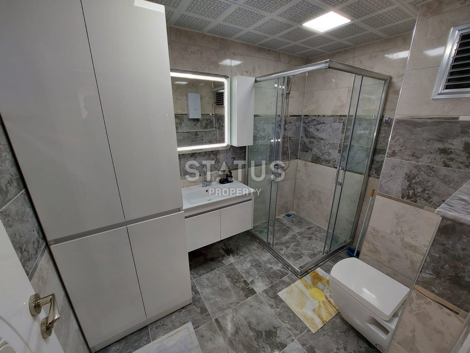 Three-room furnished apartment with a good location in Mahmutlar фото 12