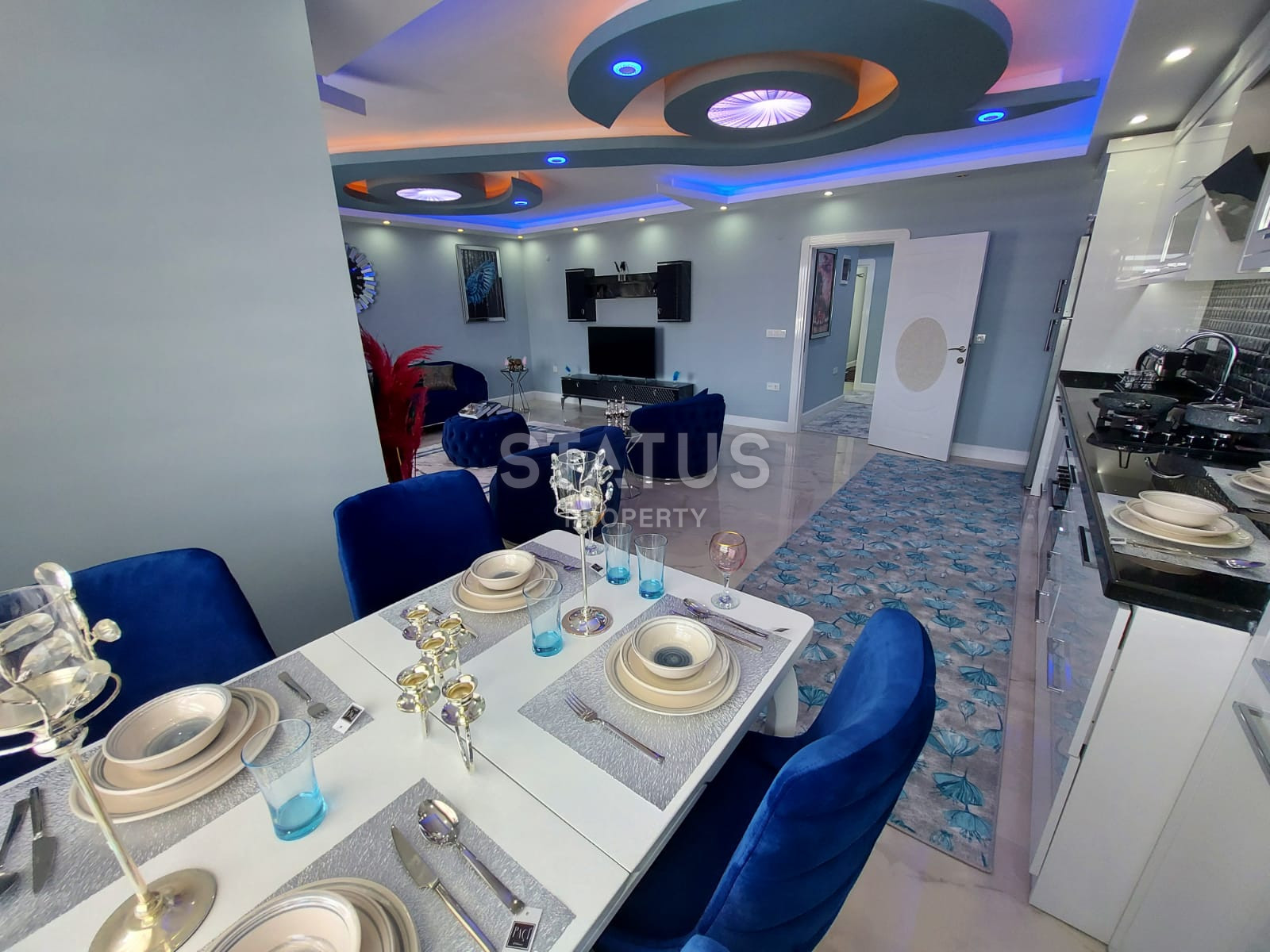 Three-room furnished apartment with a good location in Mahmutlar фото 13