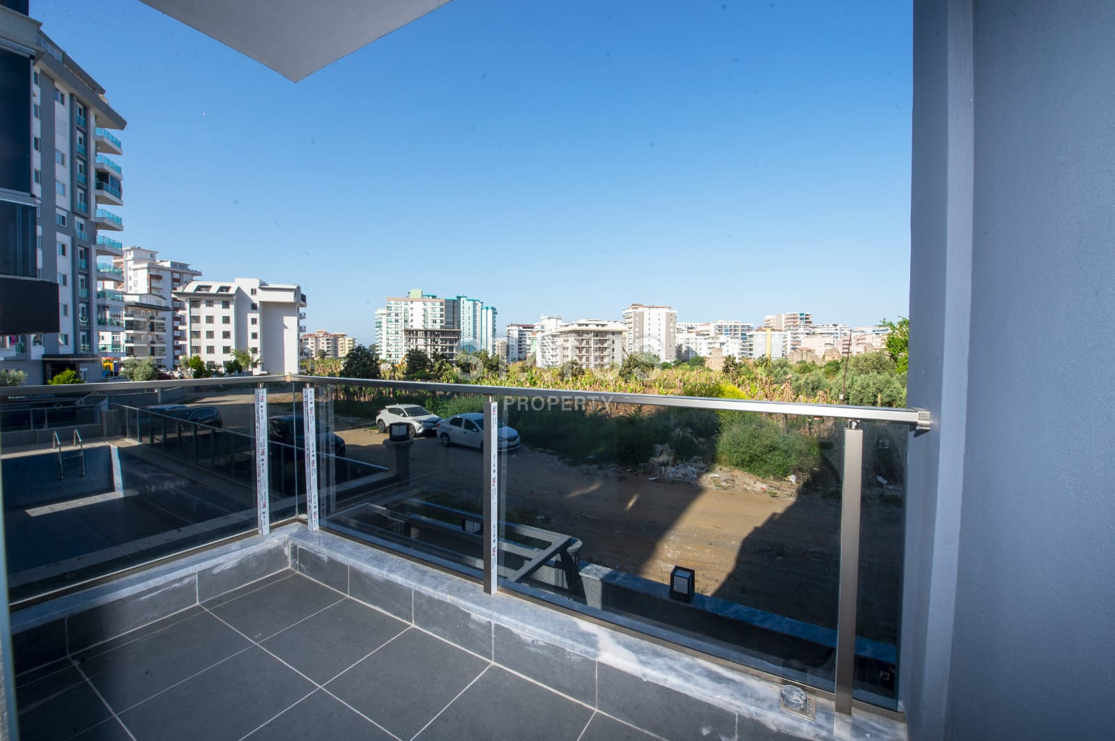 New one-bedroom furnished apartment in a new residential complex in Mahmutlar фото 30