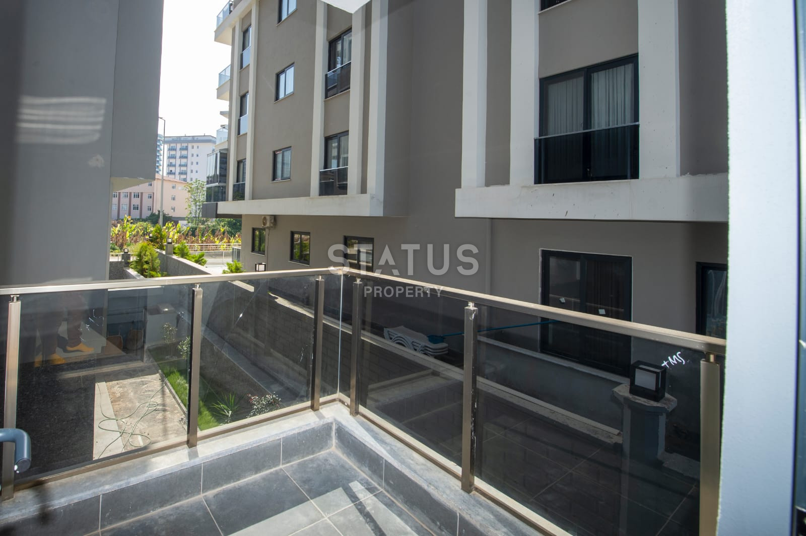 New one-bedroom furnished apartment in a new residential complex in Mahmutlar фото 31