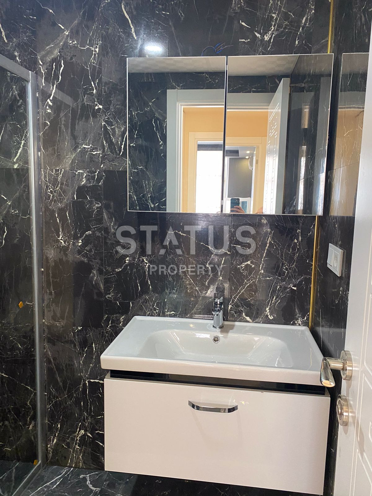 Красивая светлая двухкомнатная квартира в Махмутларе фото 12