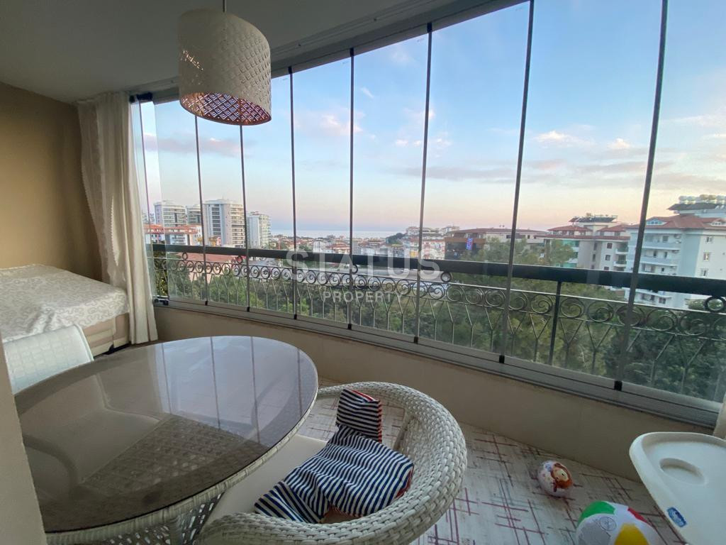 Трёхкомнатная квартира с отдельной кухней и видом на море в центре Алании фото 11