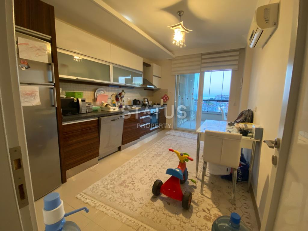 Трёхкомнатная квартира с отдельной кухней и видом на море в центре Алании фото 14