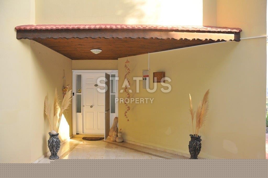 Меблированная вилла с личным бассейном, в комплексе люкс класса в районе Каргыджак, 196 м2 фото 15