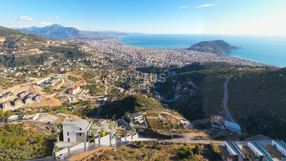 Triplex villas overlooking Alanya and the sea in the most prestigious area. 346m2 -404m2 фото 12