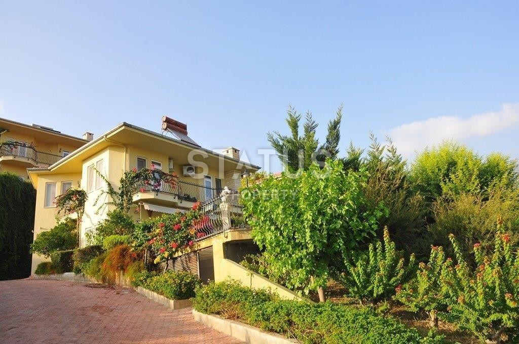 Меблированная вилла с личным бассейном, в комплексе люкс класса в районе Каргыджак, 196 м2 фото 19