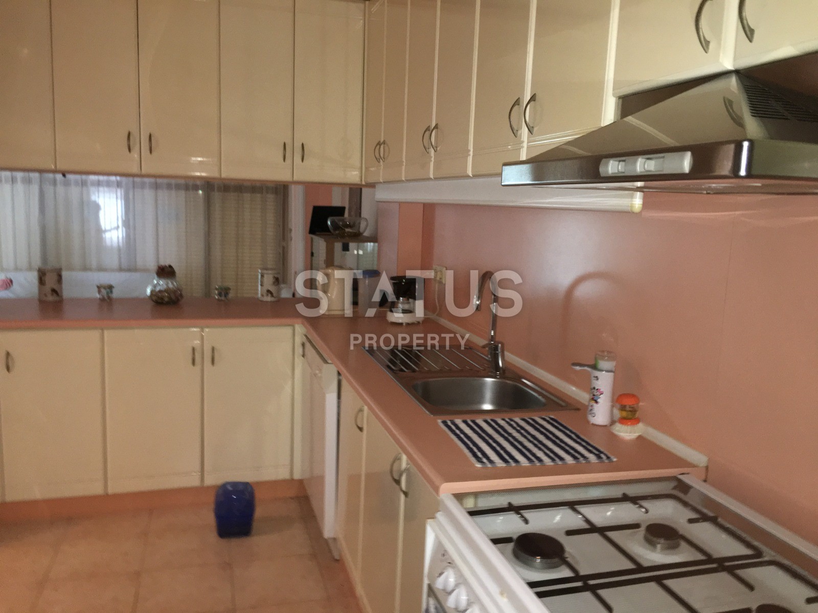 Просторная вилла 4+1 по отличной цене на первой береговой линии в Конаклы, 200 м2 фото 4