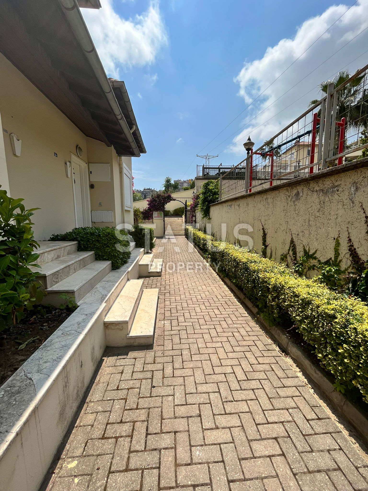 Two-level villa in a villa village in Alanya for the price of a 3-room apartment. 180m2 фото 27