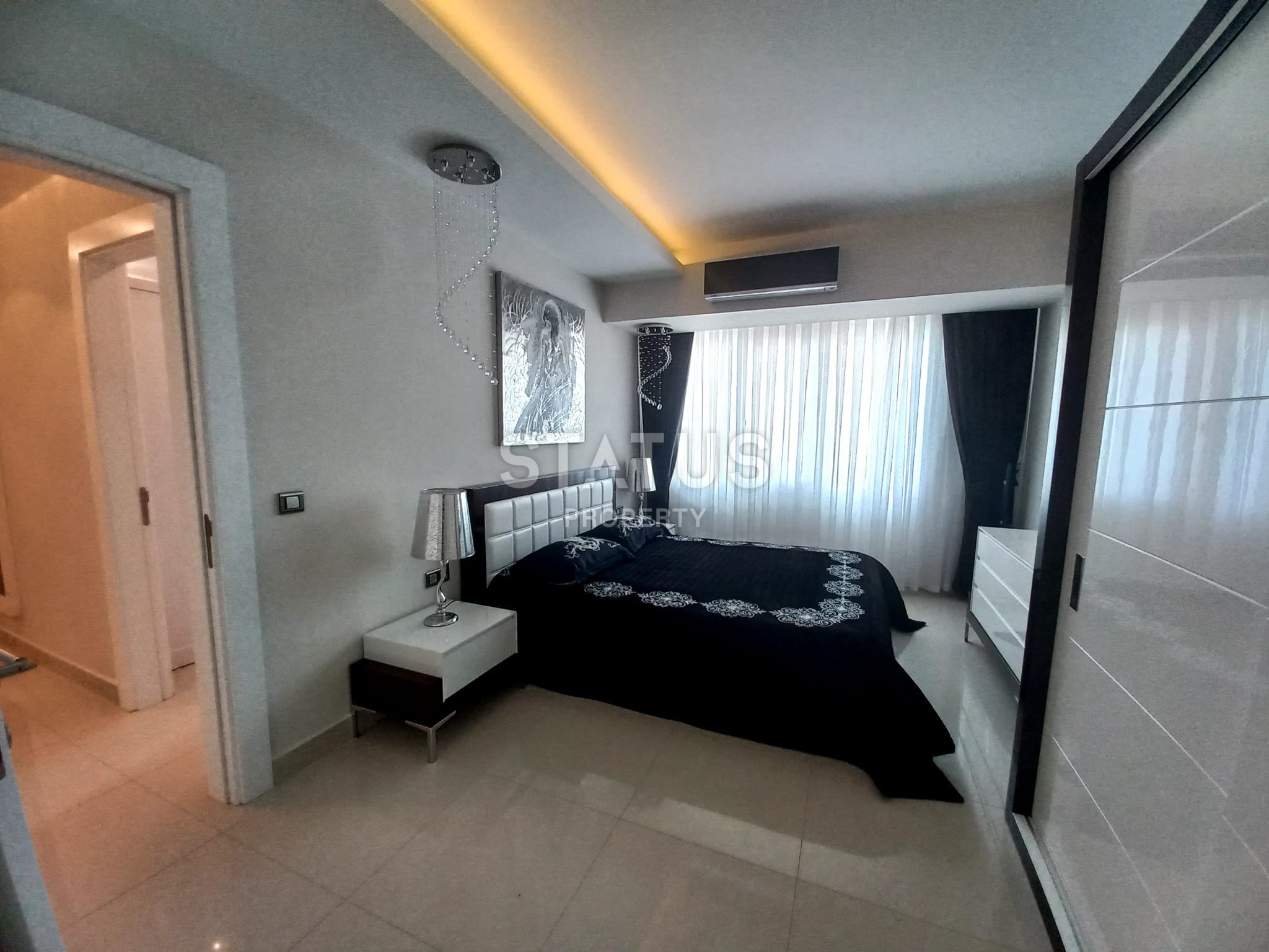 Three-room apartment in a legendary complex with sea views фото 10