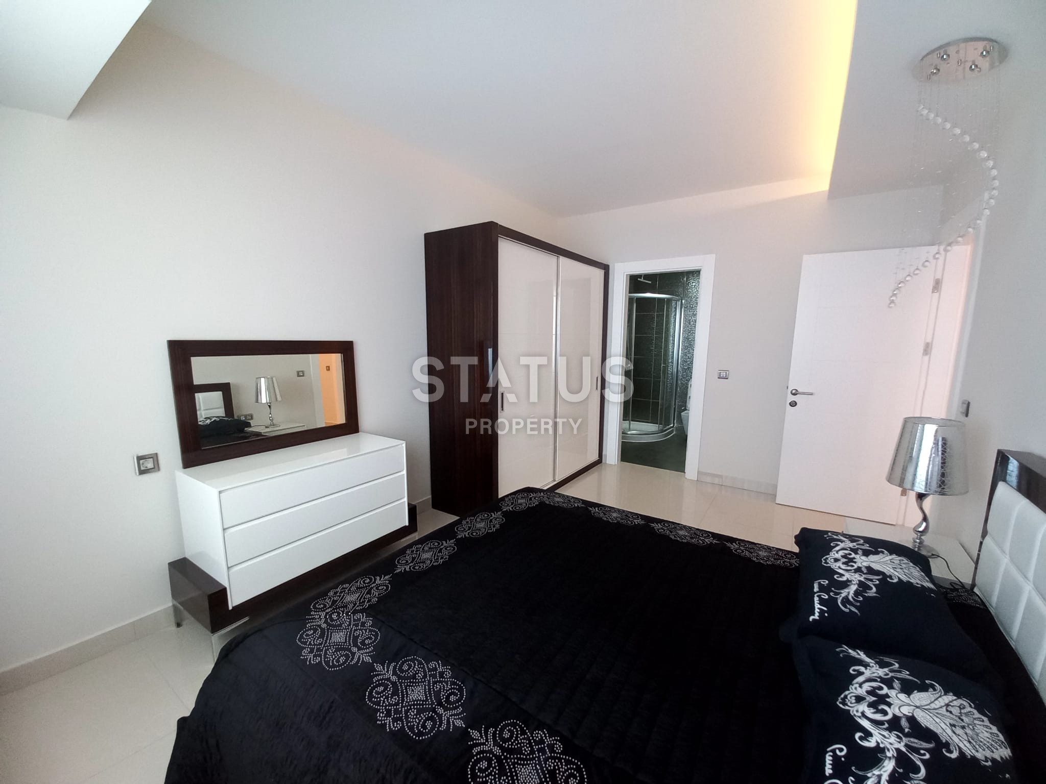 Three-room apartment in a legendary complex with sea views фото 11