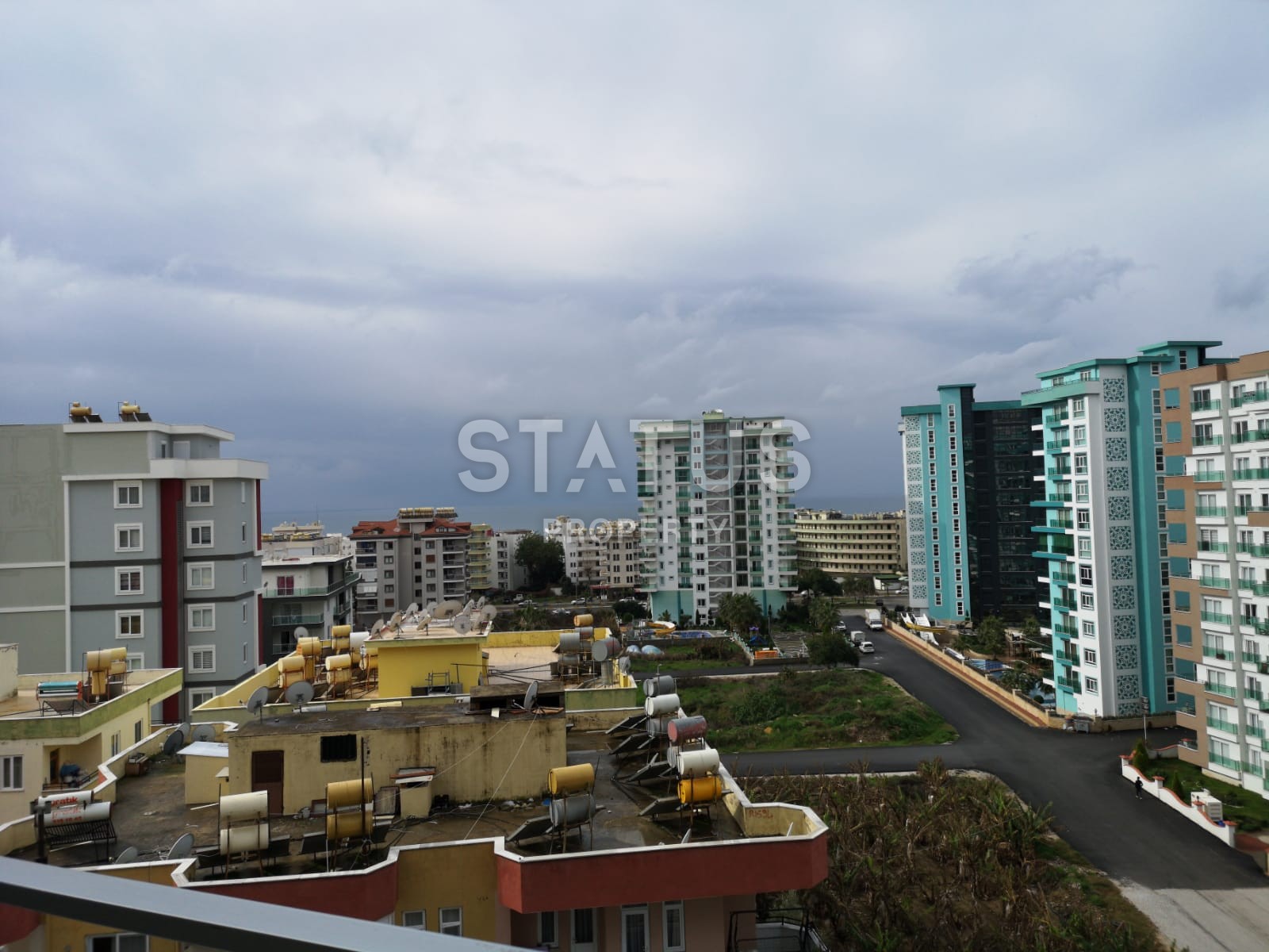 Квартира планировки 1+1 с видом на море в районе Махмутлар фото 9