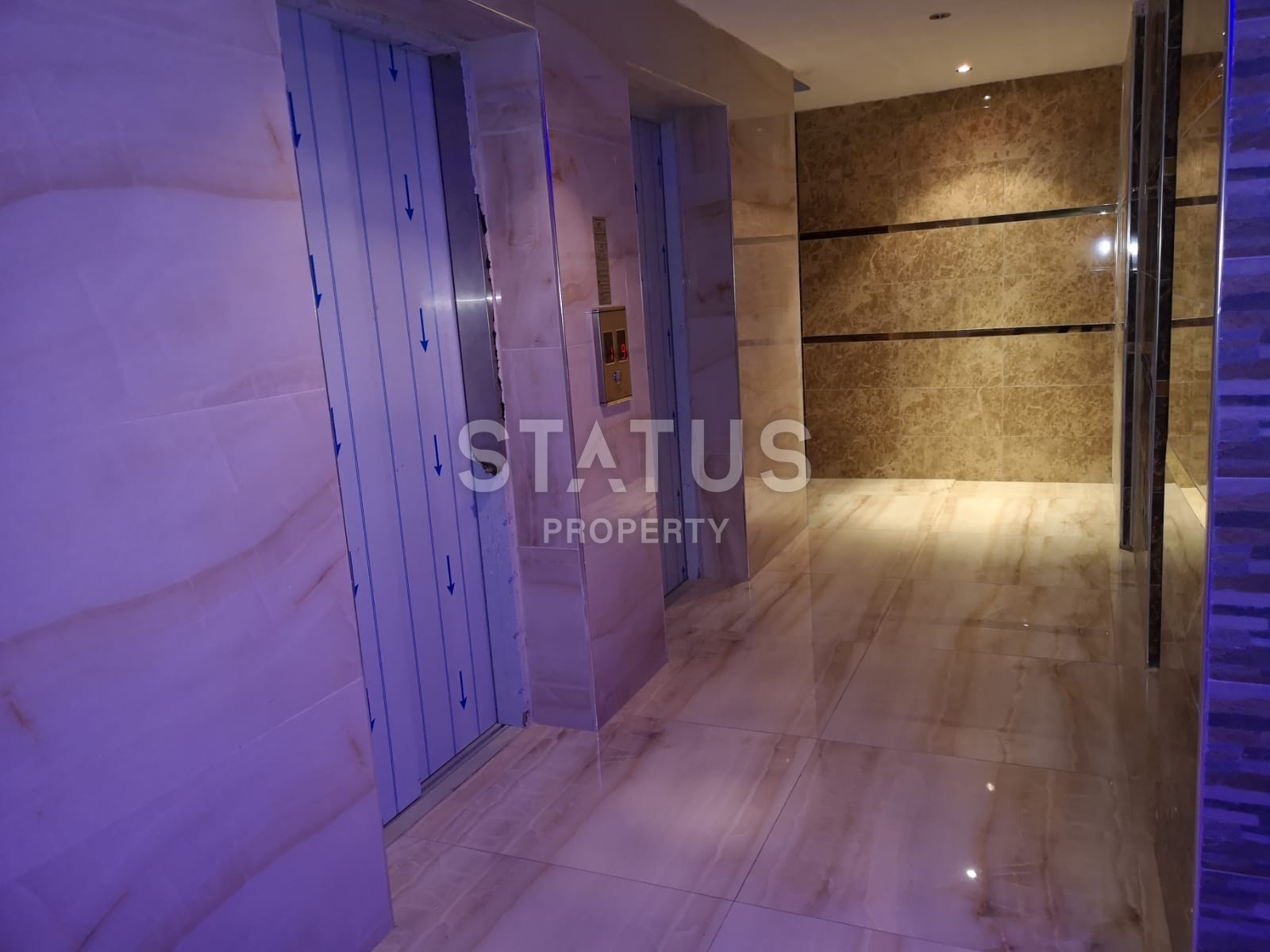 Квартира планировки 1+1 с видом на море в районе Махмутлар фото 12