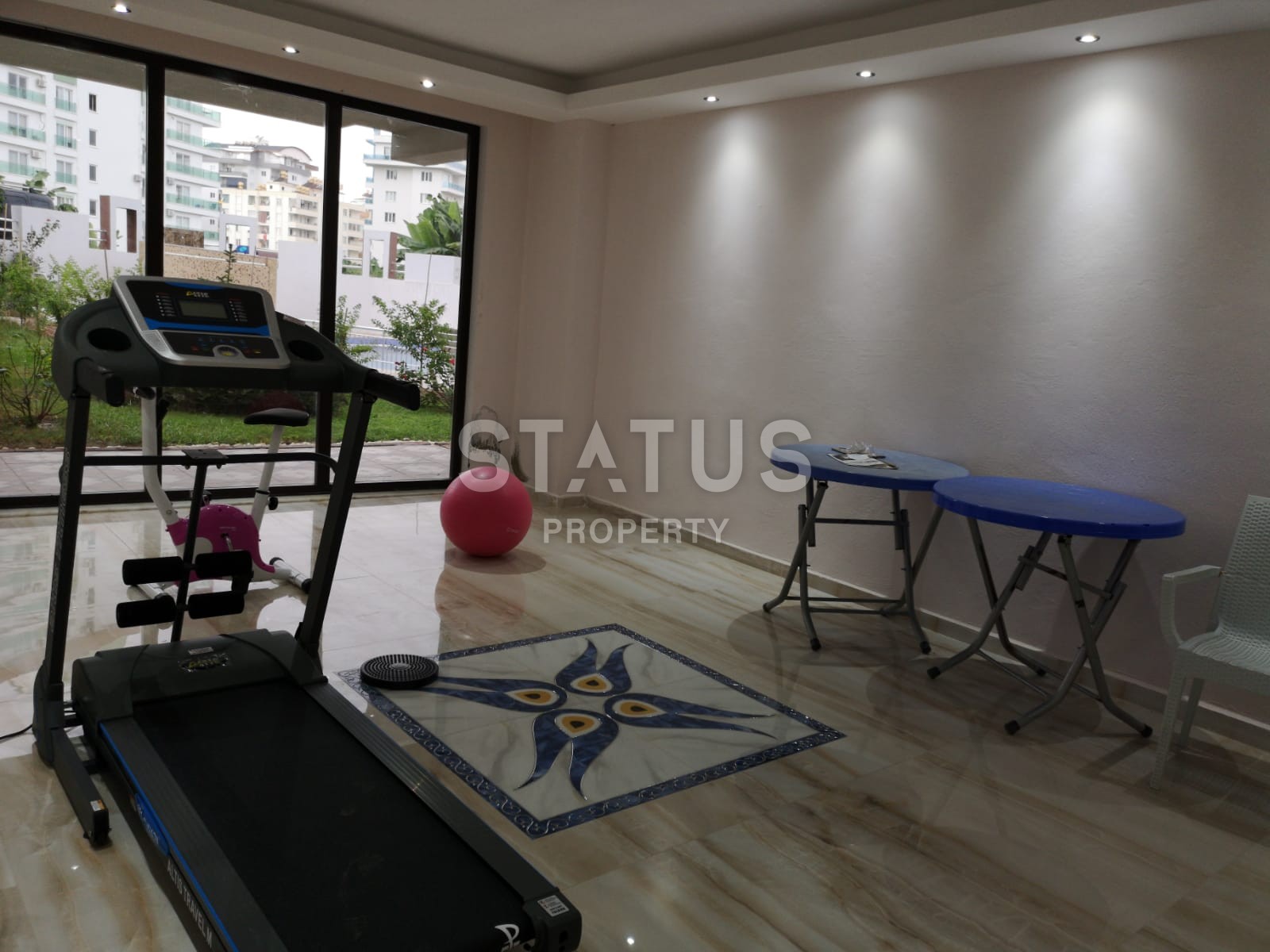 Квартира планировки 1+1 с видом на море в районе Махмутлар фото 14