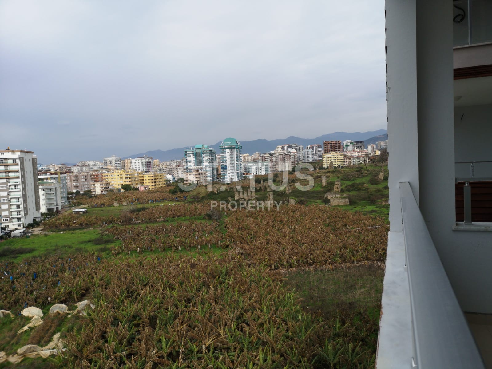 Квартира планировки 1+1 с видом на море в районе Махмутлар фото 20