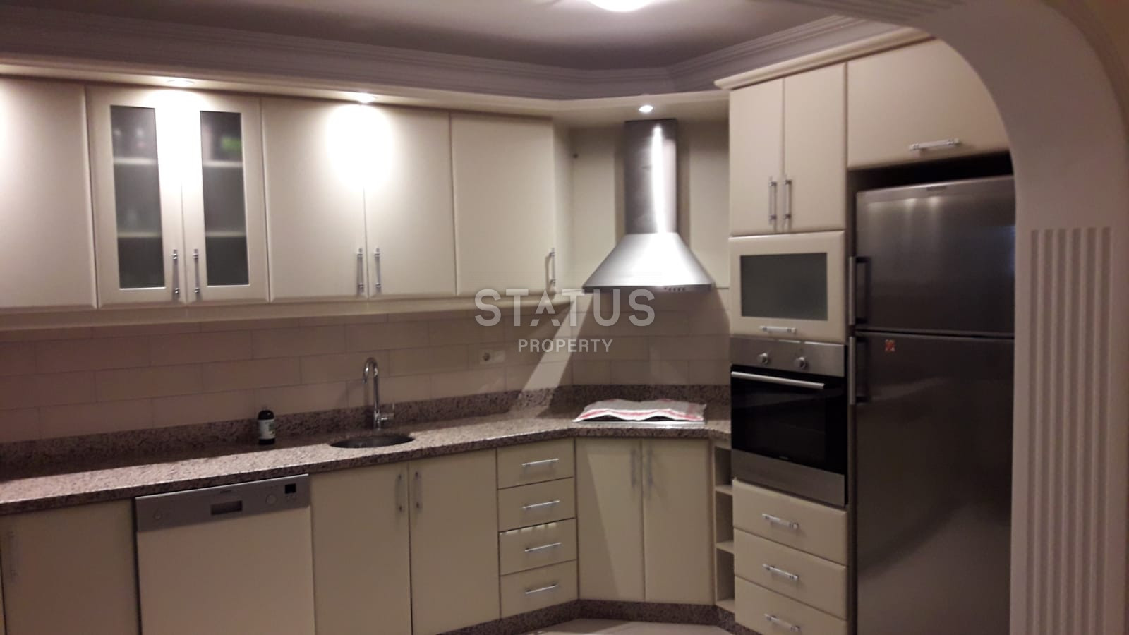 Меблированный дуплекс 4+1 с видом на море и горы в Махмутларе, 320м2 фото 9