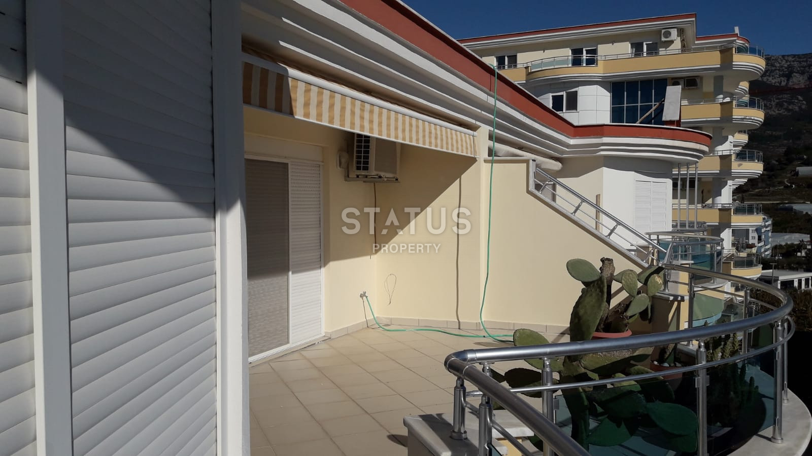 Меблированный дуплекс 4+1 с видом на море и горы в Махмутларе, 320м2 фото 34