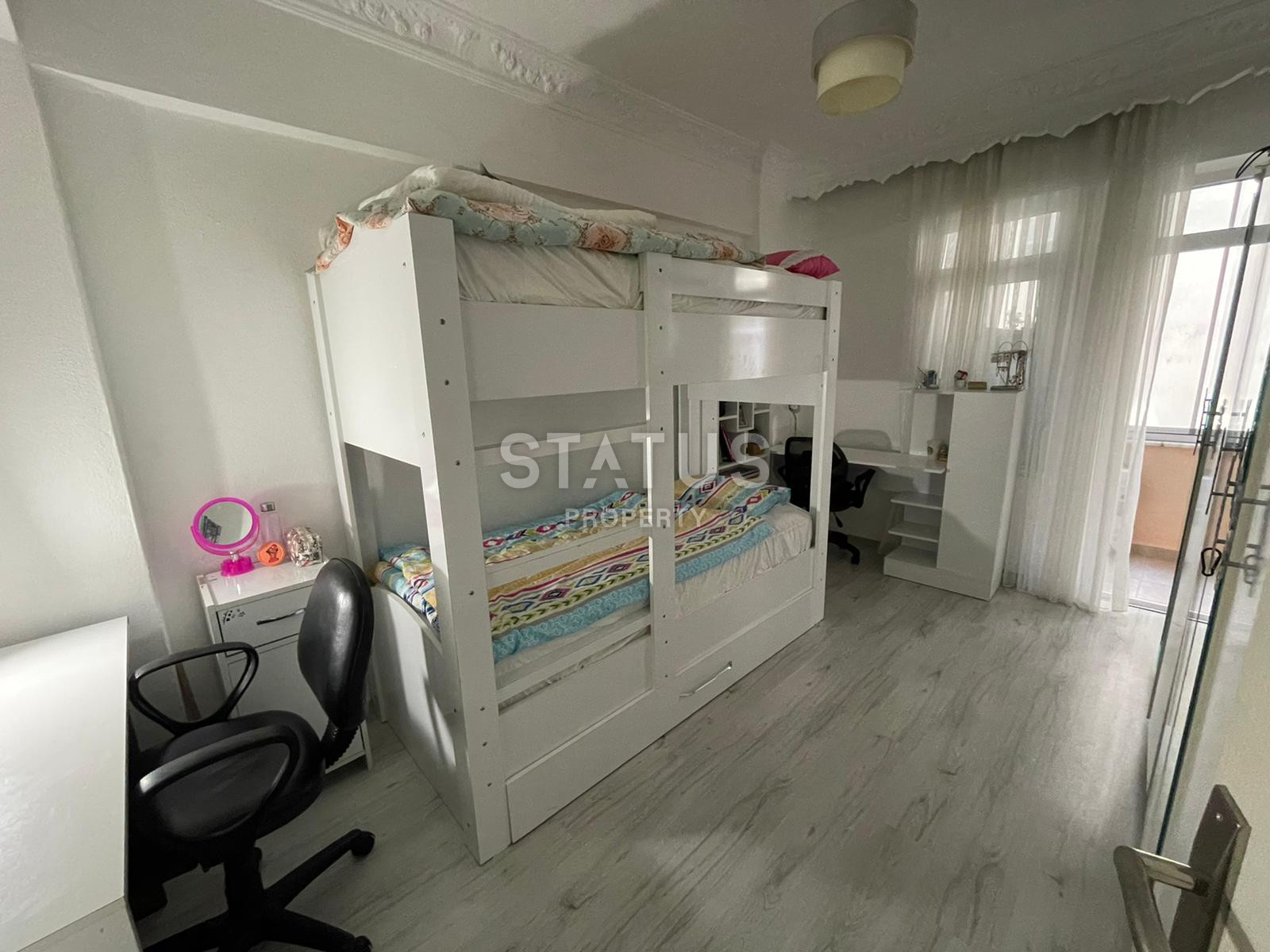 Furnished 3+1 apartment in the center of Alanya within walking distance to Cleopatra beach. 180m2 фото 5