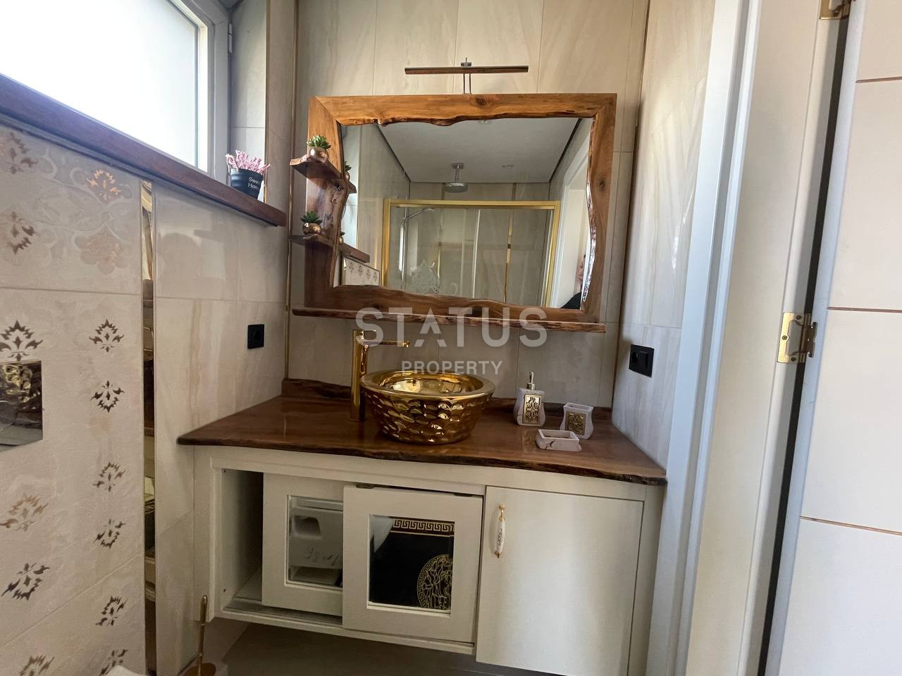 Three-room furnished apartment near the sea in a premium residential complex in Mahmutlar.130m2 фото 5