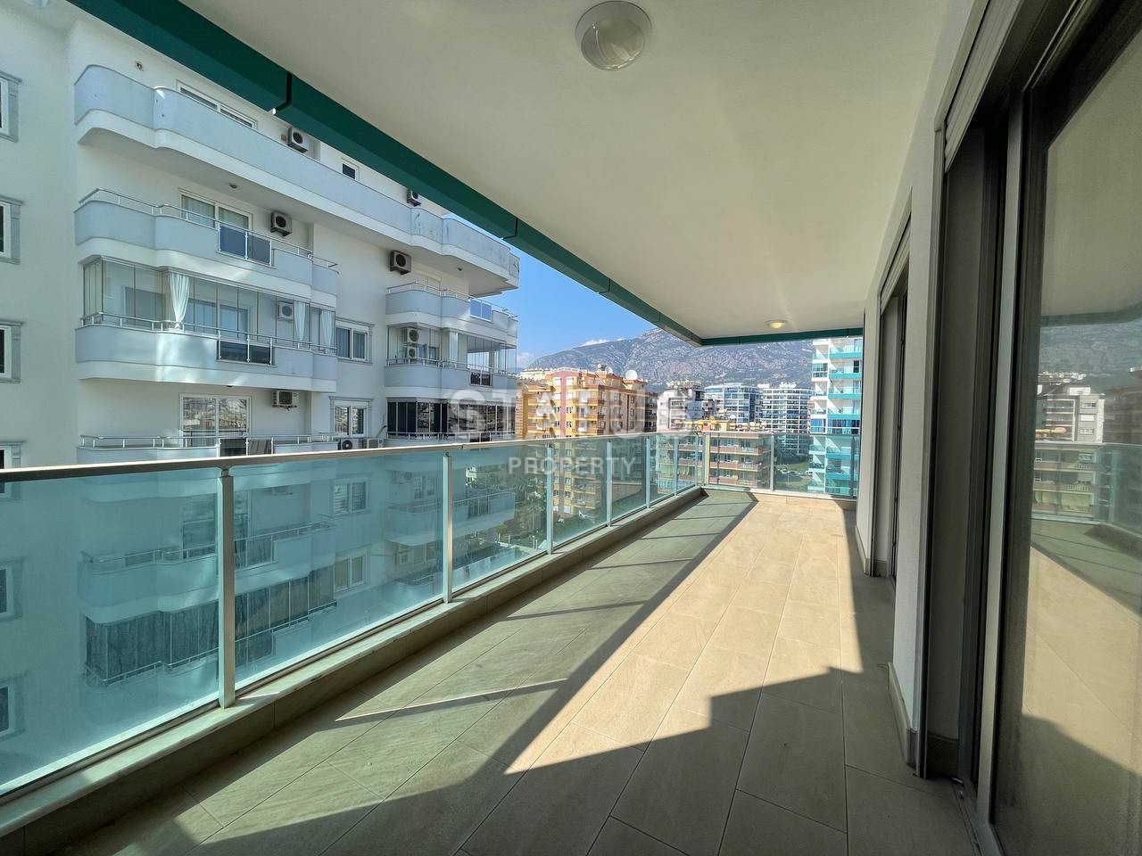 Three-room furnished apartment near the sea in a premium residential complex in Mahmutlar.130m2 фото 13
