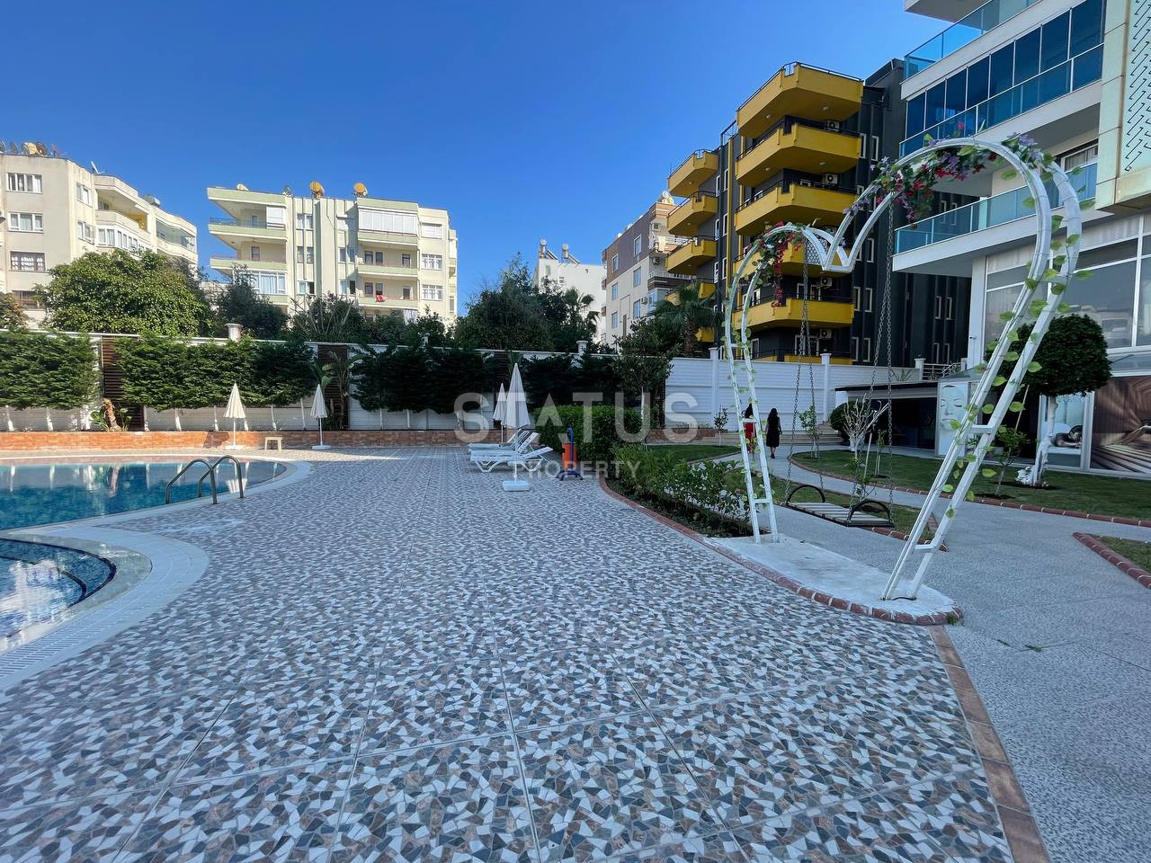 Three-room furnished apartment near the sea in a premium residential complex in Mahmutlar.130m2 фото 25