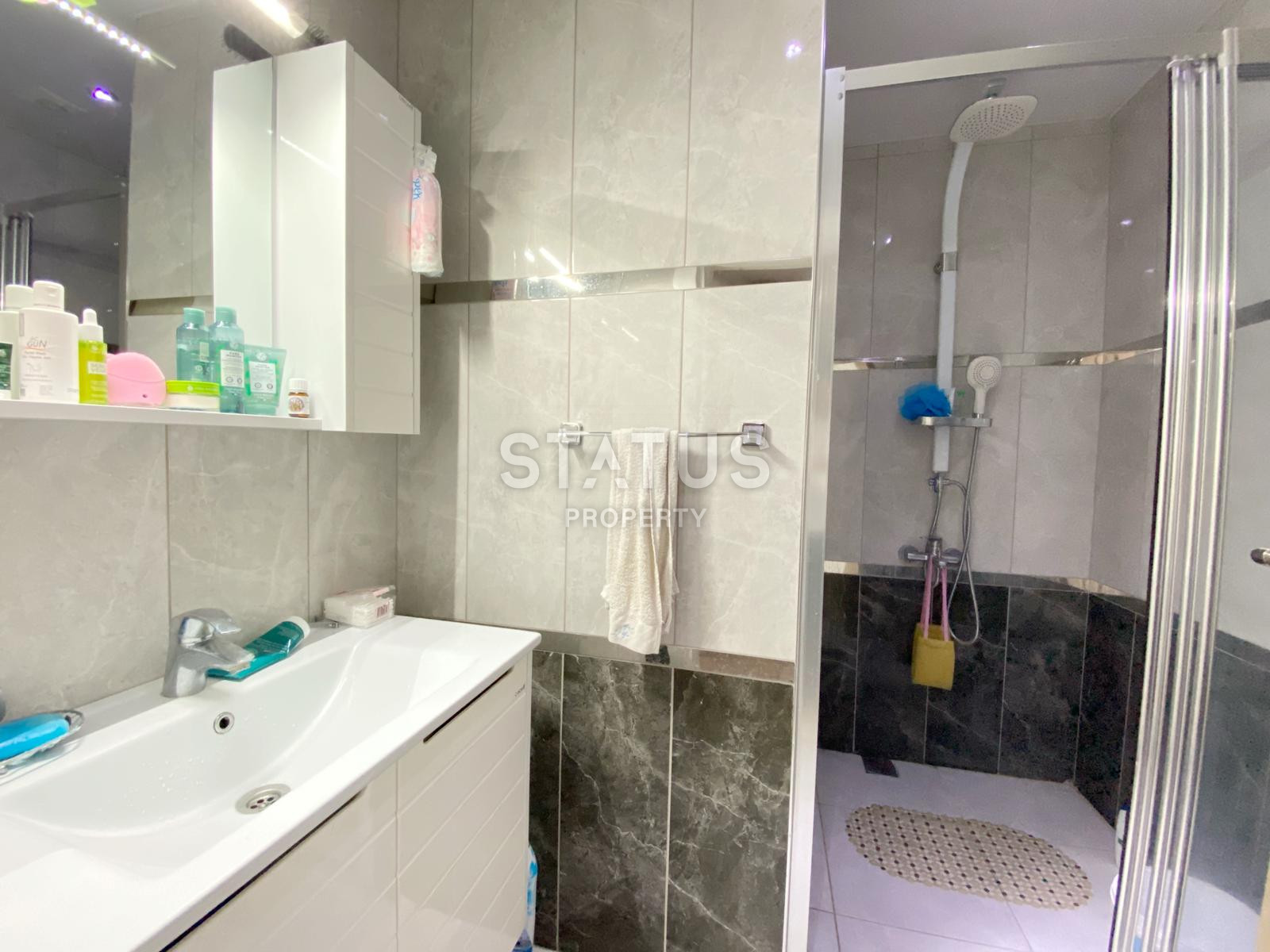 Трёхкомнатная квартира с отдельной кухней и 3-мя балконами в Джикджили. 125м2 фото 19