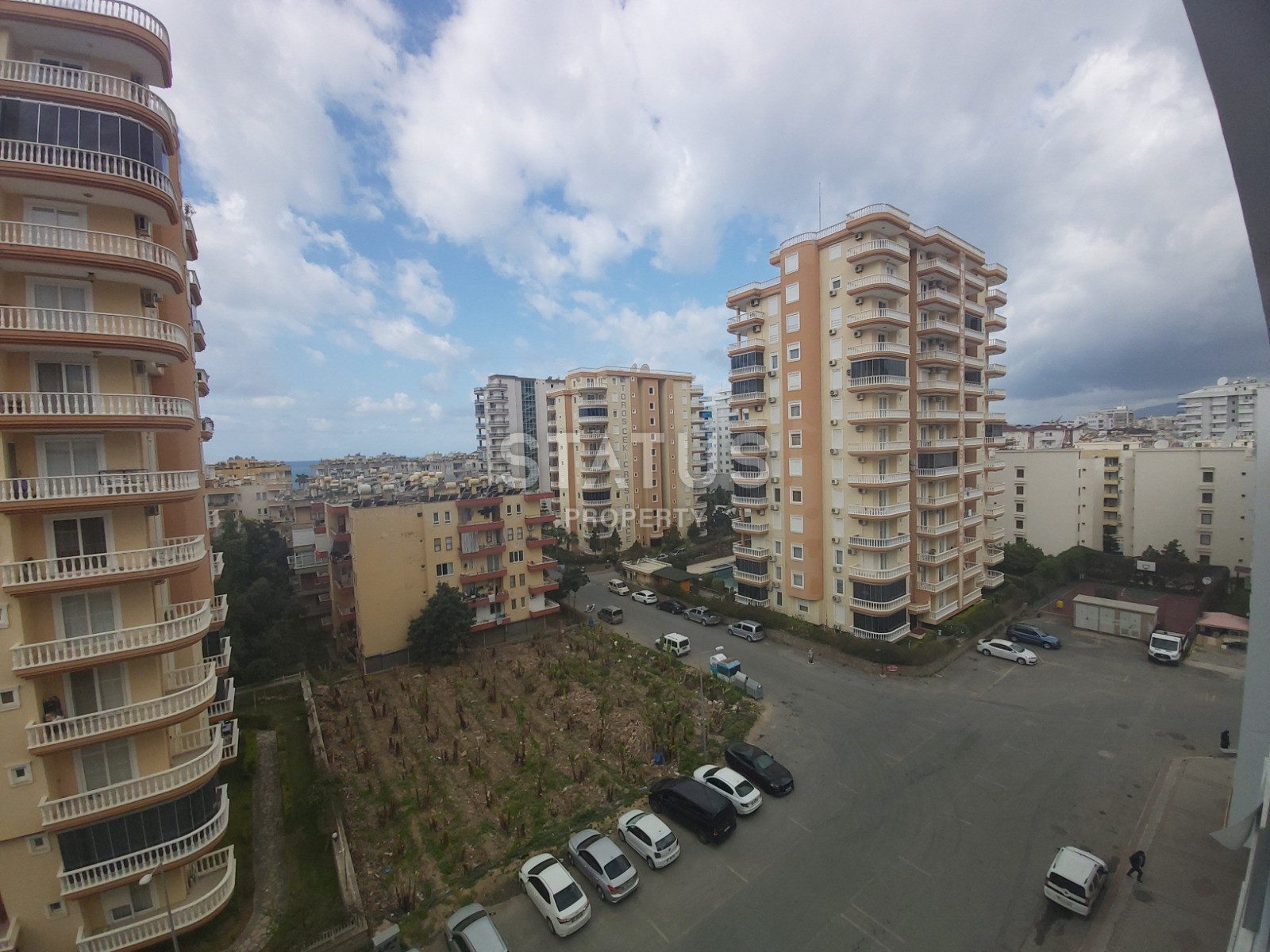 Spacious apartment 1+1 with a good location at a bargain price in Mahmutlar. фото 12