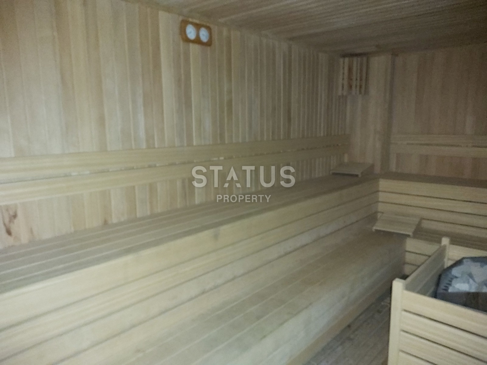 Spacious apartment 1+1 with a good location at a bargain price in Mahmutlar. фото 15