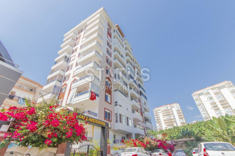 Просторная квартира с хорошей локацией в близи вторничного рынка в Махмутларе.105м2 фото 1