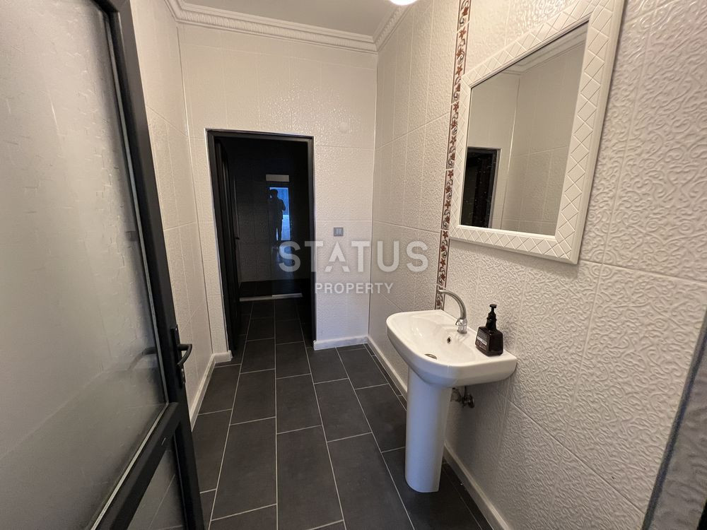 Трёхкомнатная меблированная квартира с прямым видом на море в Махмутларе. 100м фото 26