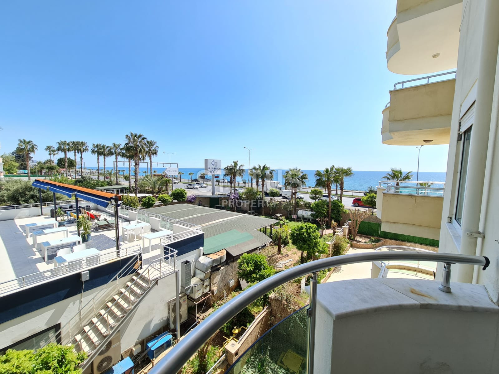 Двухкомнатная квартира с видом на море в Тосмуре. 65м2 фото 3