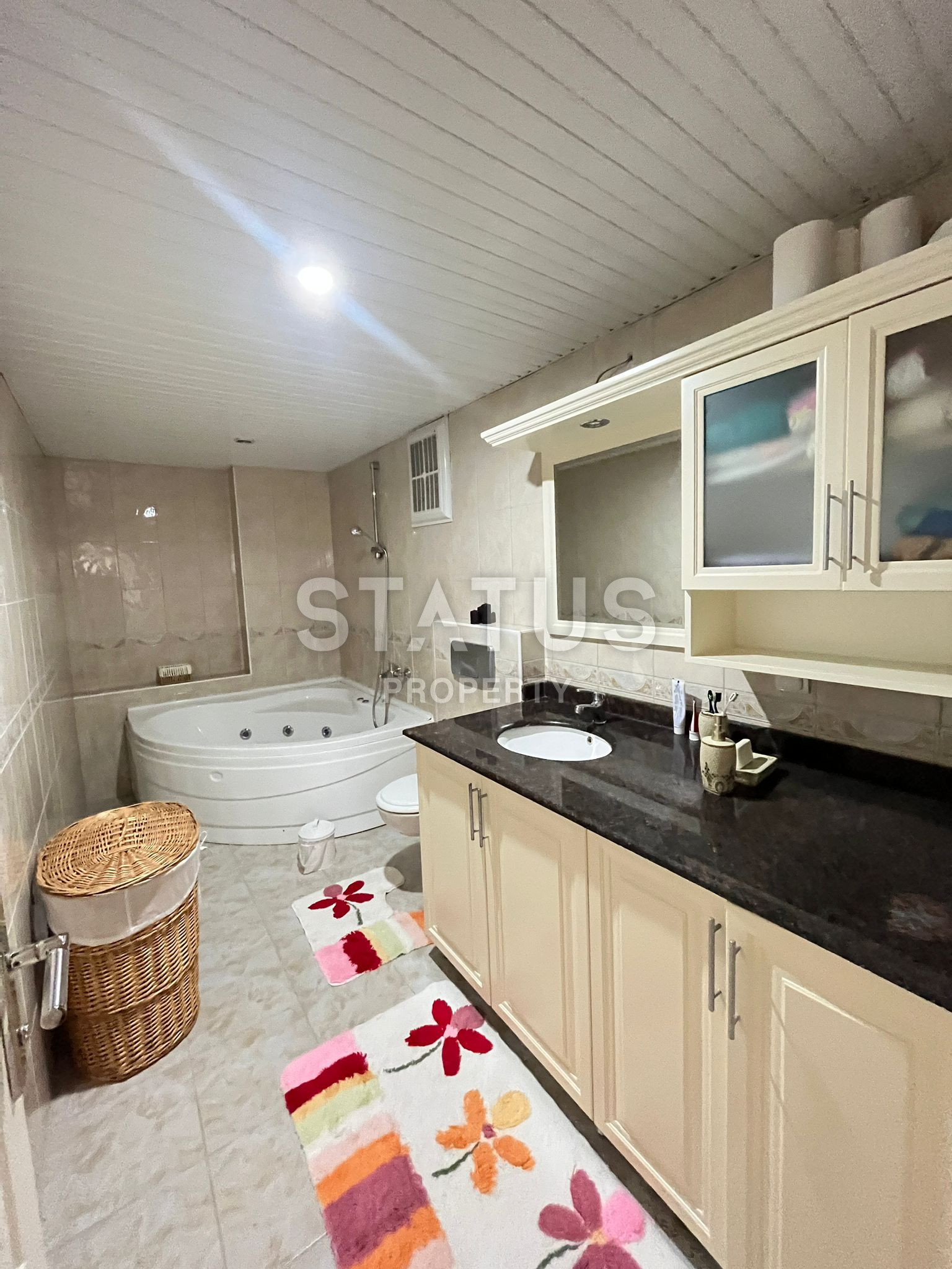 Трёхкомнатная квартира с хорошим ремонтом в центре Алании. 130м2. фото 11