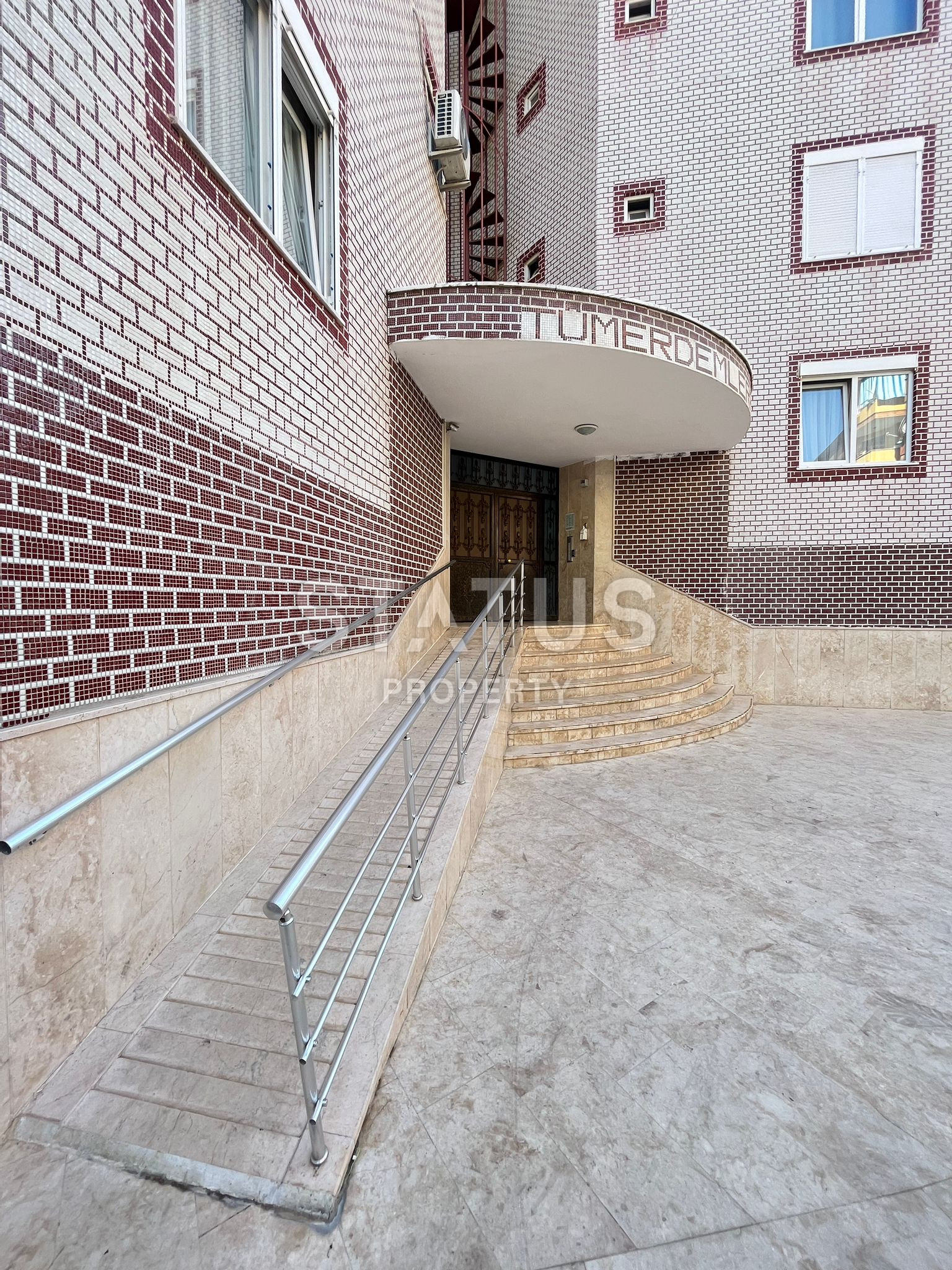 Трёхкомнатная квартира с хорошим ремонтом в центре Алании. 130м2. фото 28