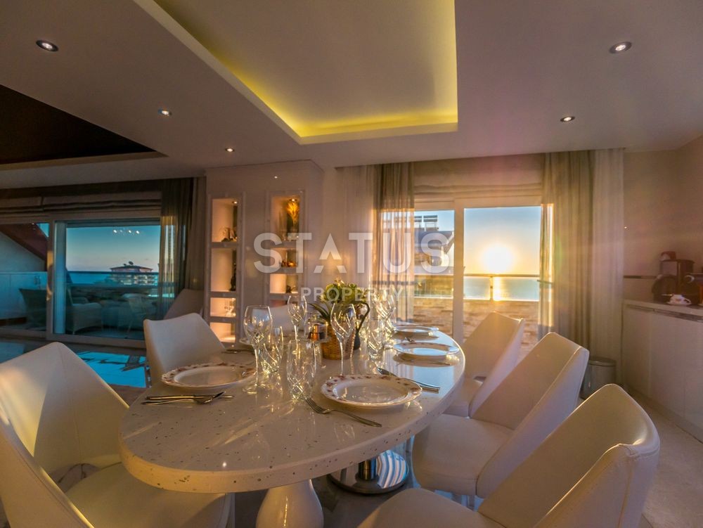 Шикарный меблированный пентхаус с видом на горы и море, 200 м2 фото 20