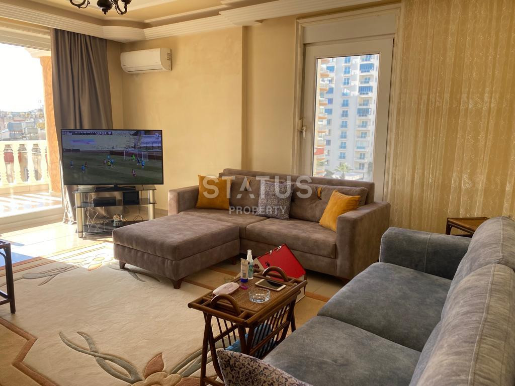 Просторная квартира с хорошим ремонтом 2+1 в центре Алании. 105м2 фото 1