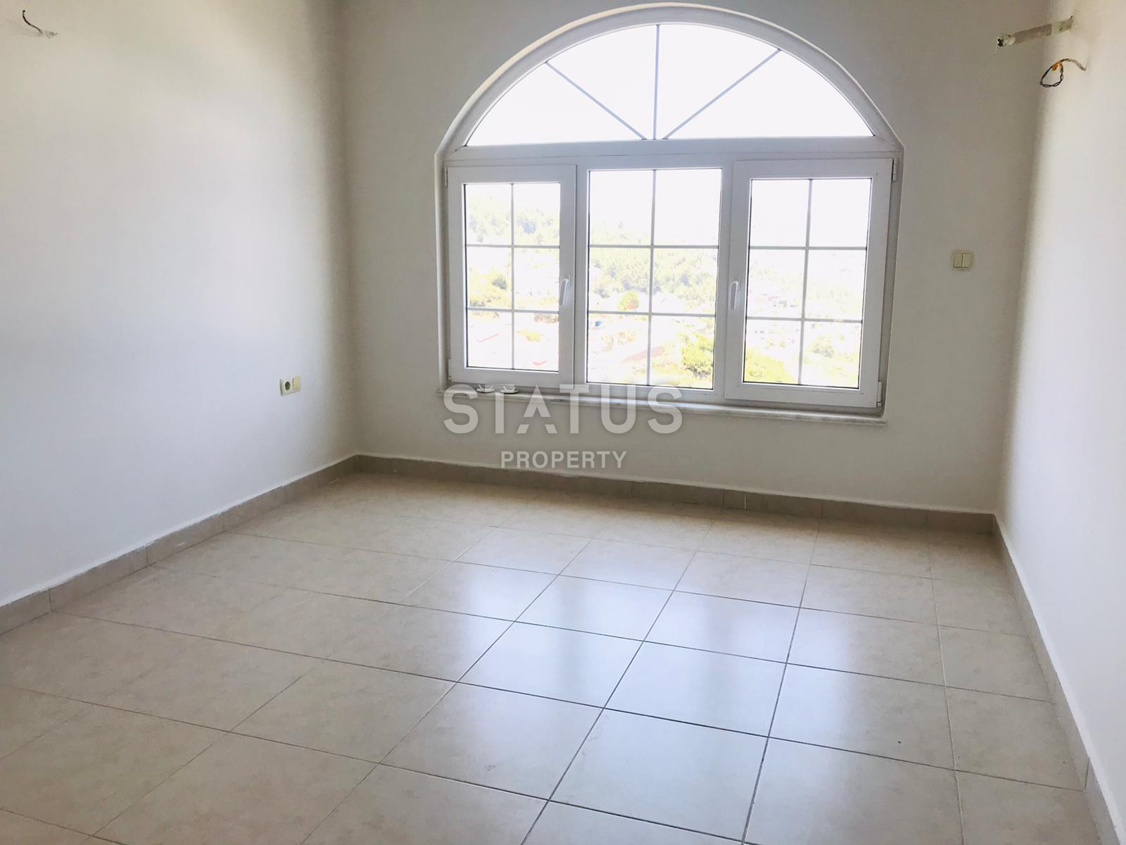 Villa 4+1 with sea and forest views in Kargicak, 350m2 фото 11