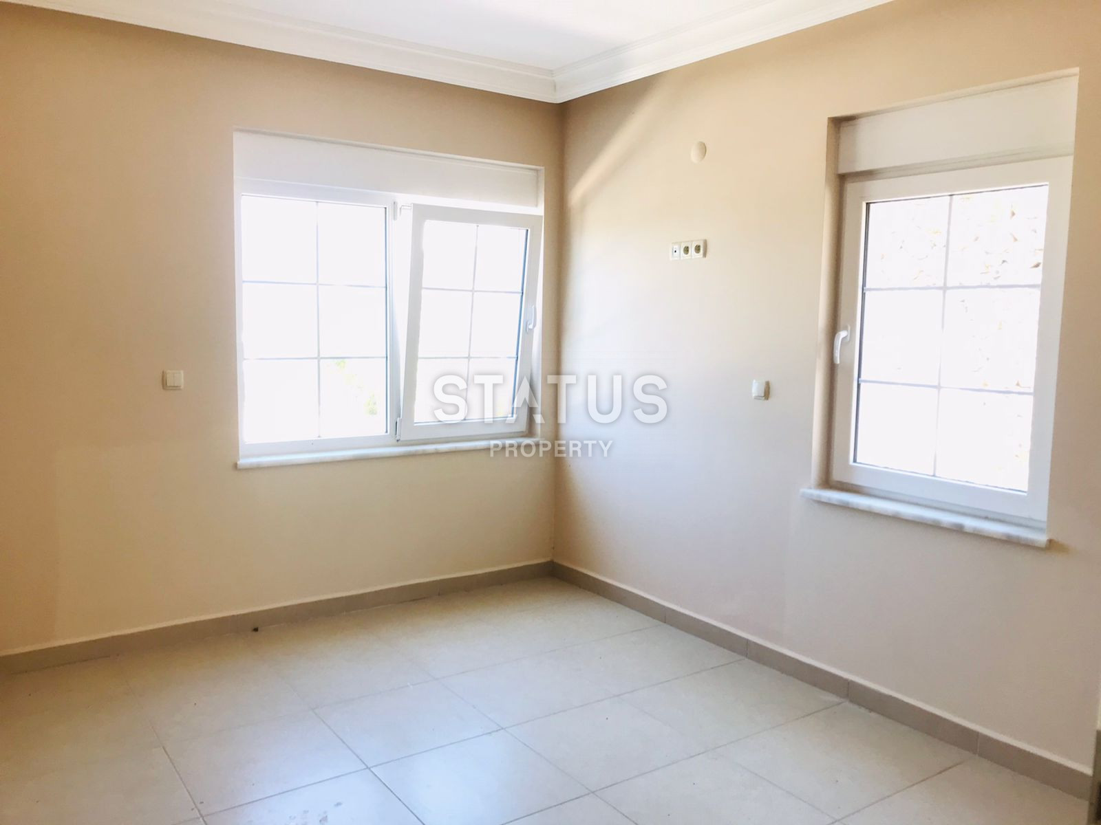 Villa 4+1 with sea and forest views in Kargicak, 350m2 фото 12