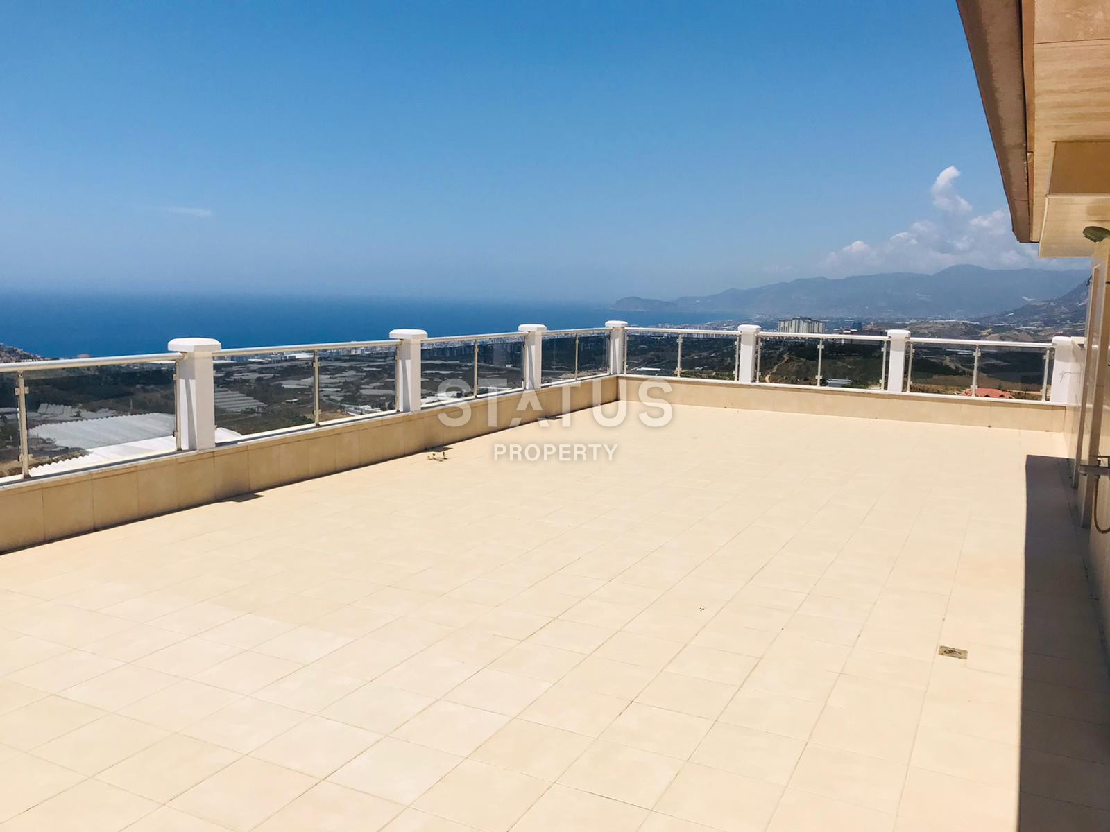 Villa 4+1 with sea and forest views in Kargicak, 350m2 фото 24