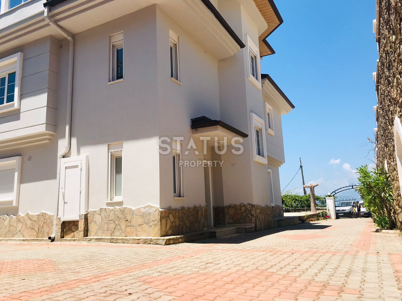 Villa 4+1 with sea and forest views in Kargicak, 350m2 фото 33