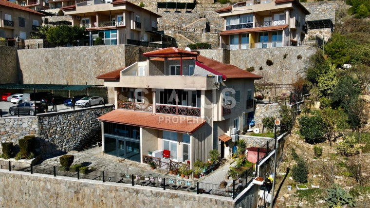 Вилла 3+1 в Аланье Бекташ. 165м2 фото 1