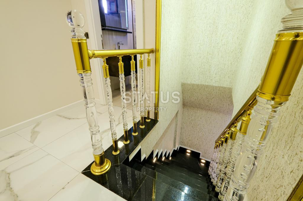 Furnished villa 3+1 overlooking the fortress of Calais and Cleopatra beach. 300m2 фото 10