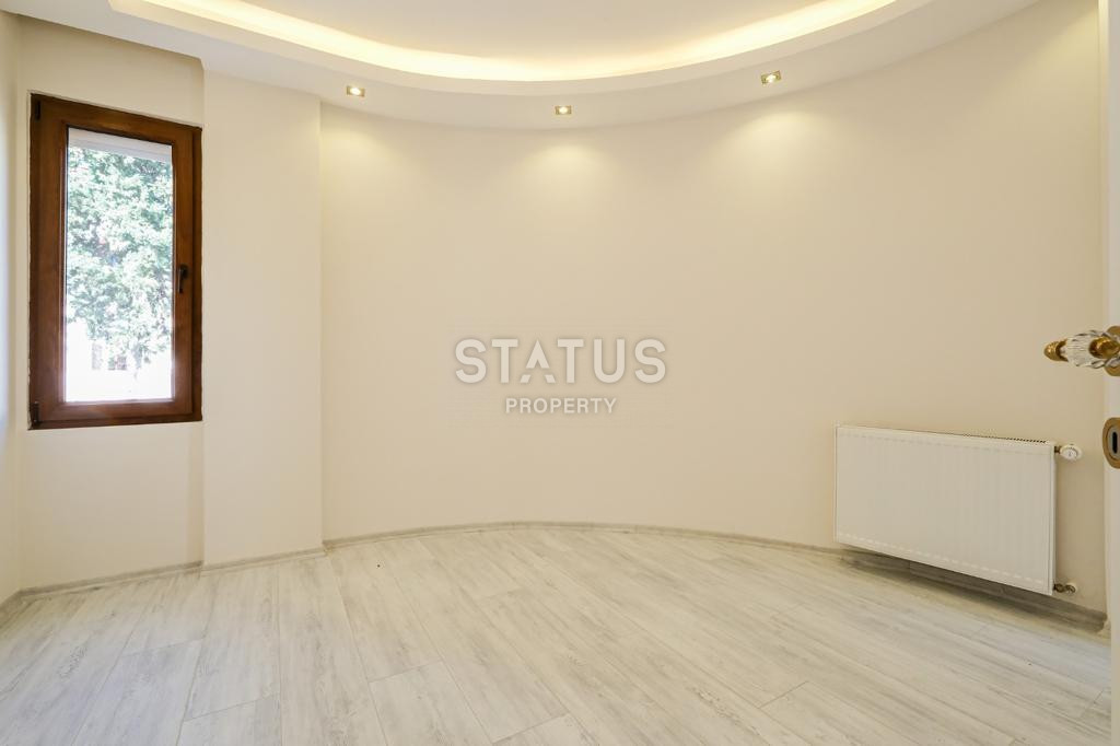 Furnished villa 3+1 overlooking the fortress of Calais and Cleopatra beach. 300m2 фото 12