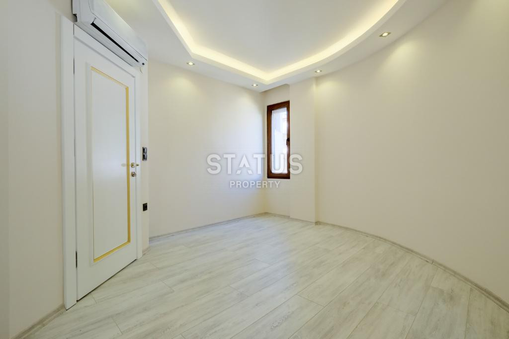 Furnished villa 3+1 overlooking the fortress of Calais and Cleopatra beach. 300m2 фото 13