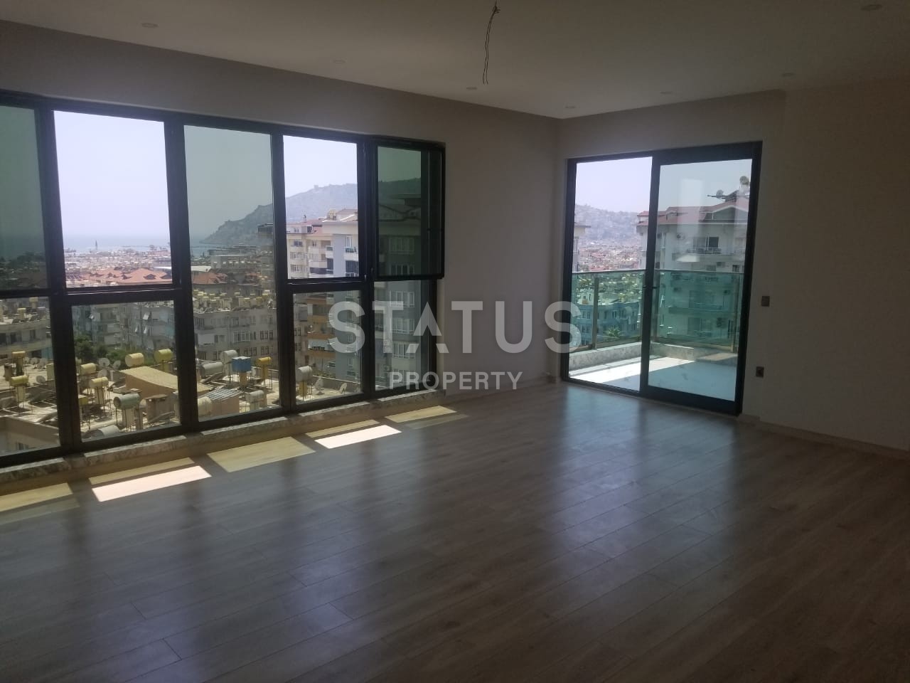 Апартаменты в новом комплексе с инфраструктурой с видом на море и крепость в центре Алании. 150 кв.м. Отличная цена! фото 12