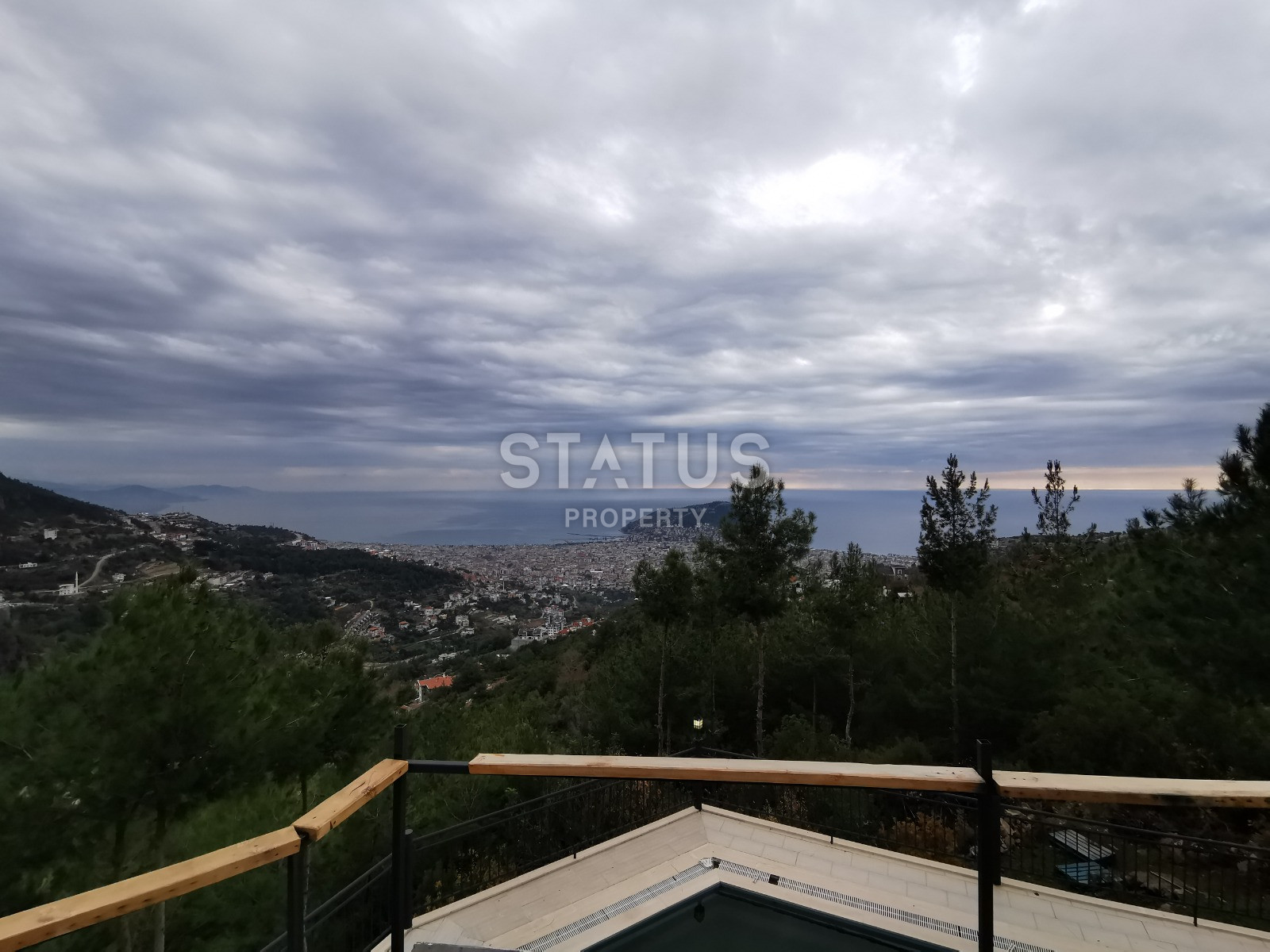 Villa overlooking the city and the sea in the popular area of Tepe. 672m2 фото 27