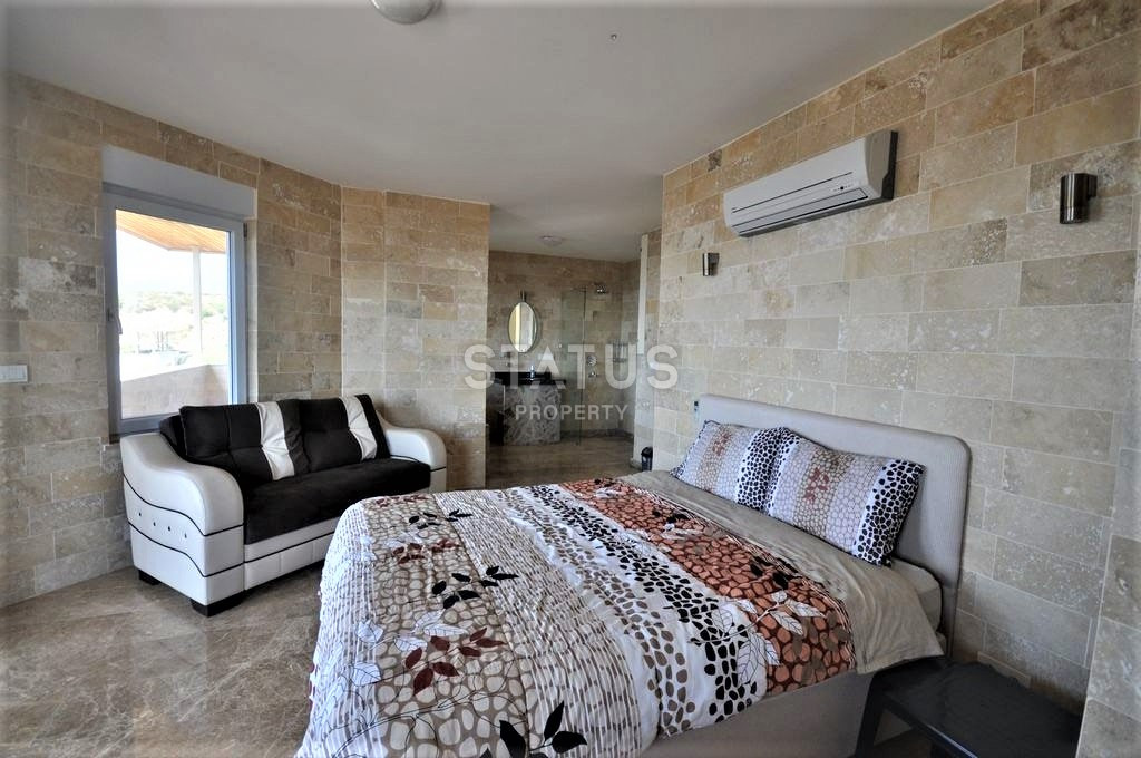 Luxury three-level villa Kargicak, 350m2 фото 11