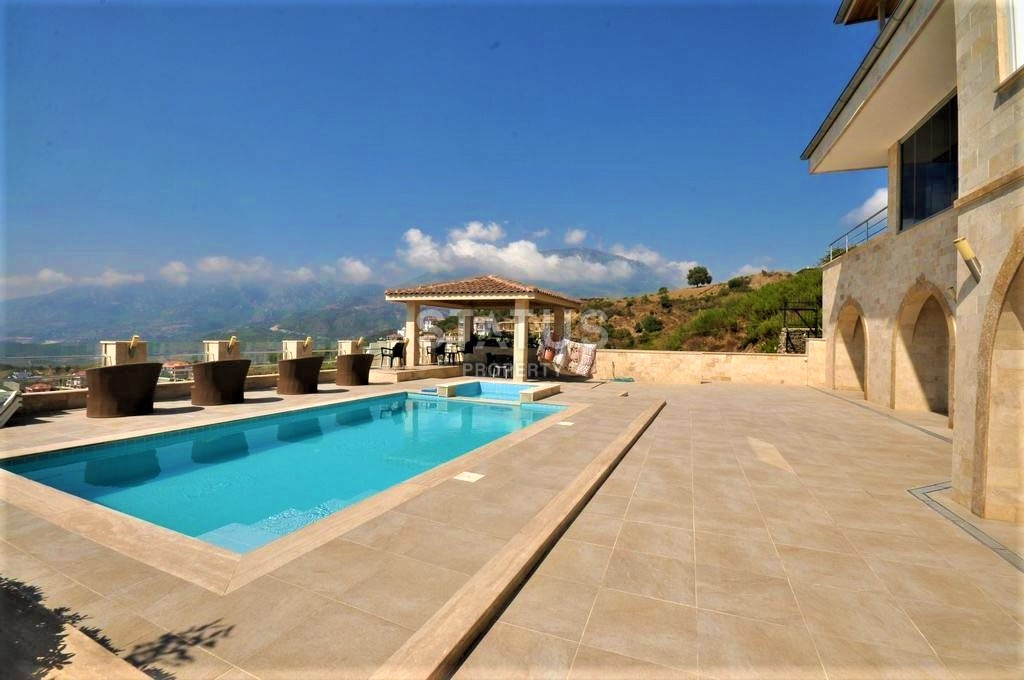 Luxury three-level villa Kargicak, 350m2 фото 19