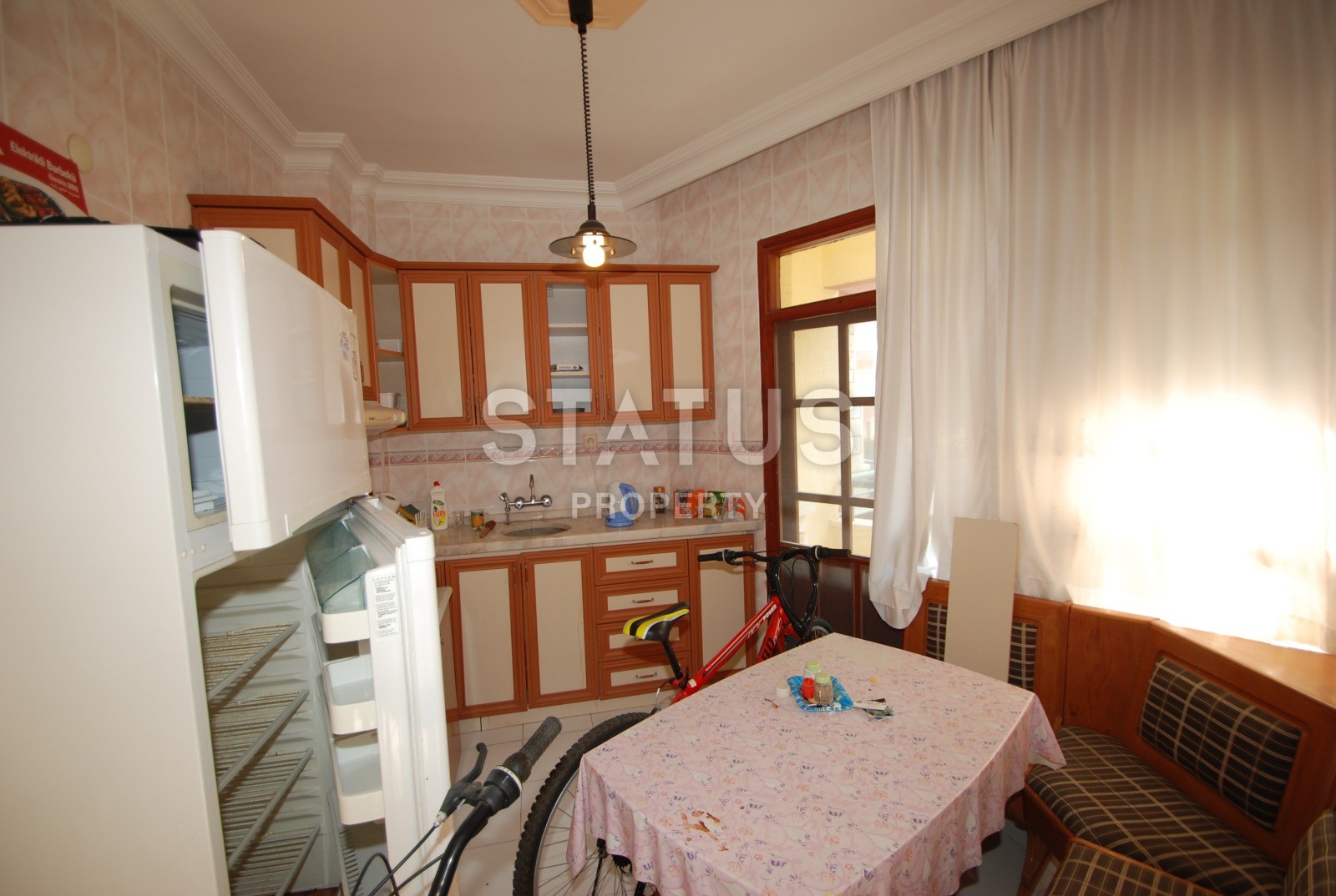 Меблированные трехкомнатные апартаменты в комплексе с бассейном на берегу моря, 105 м2 фото 4