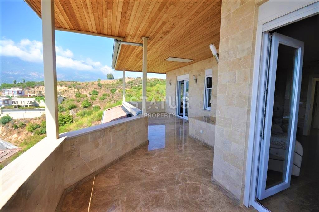 Luxury three-level villa Kargicak, 350m2 фото 21