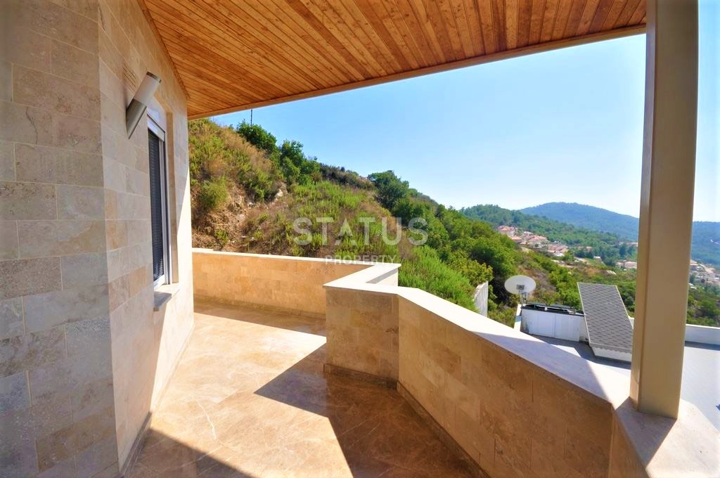 Luxury three-level villa Kargicak, 350m2 фото 23