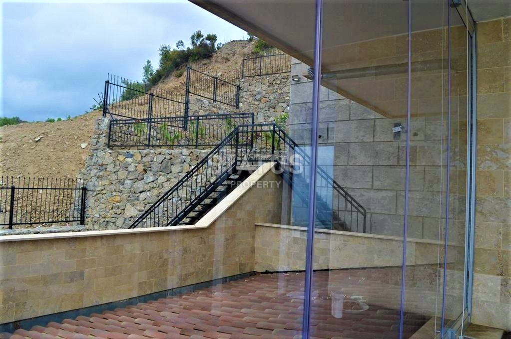 Luxury three-level villa Kargicak, 350m2 фото 27